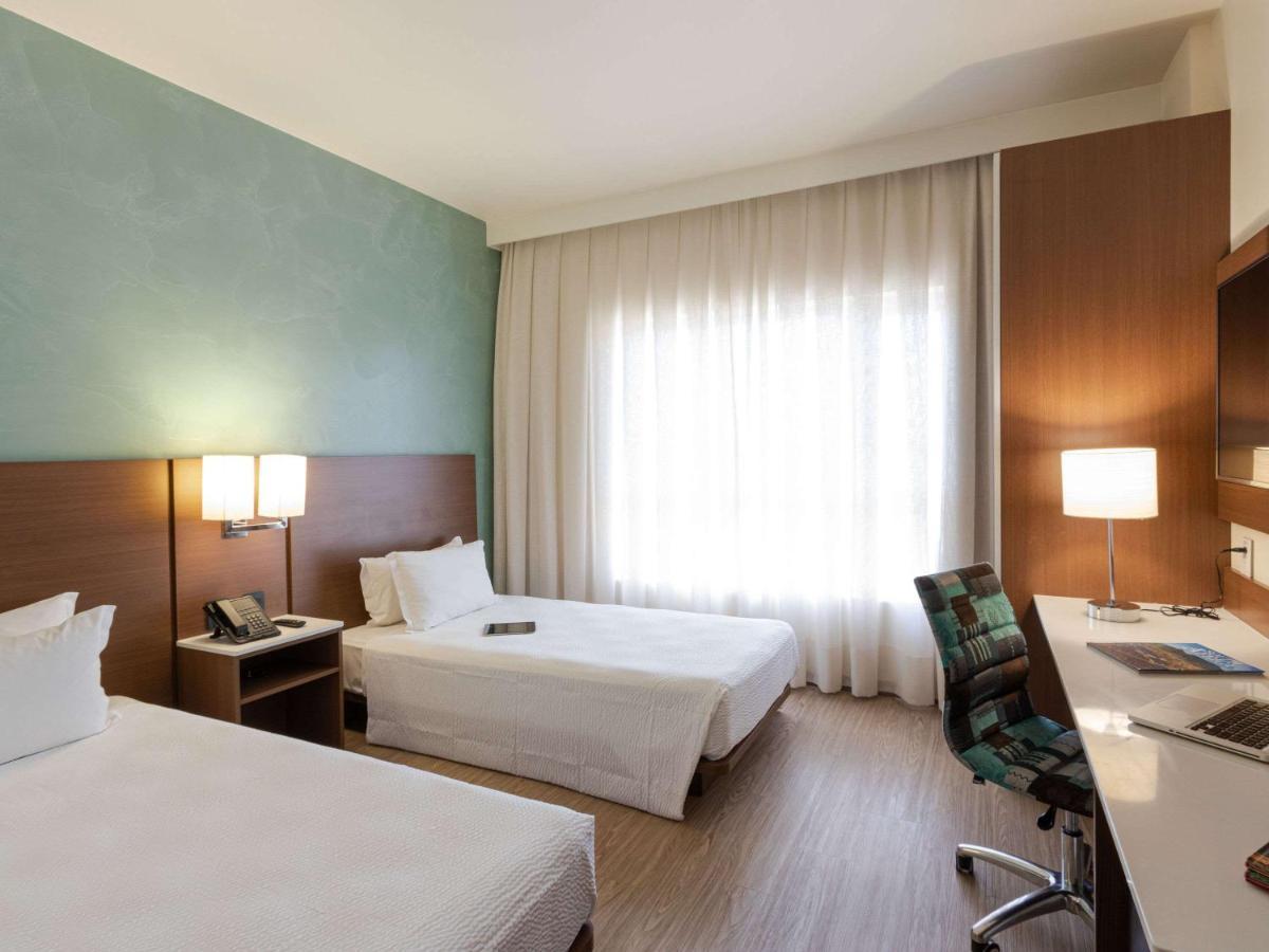 ไอบิส สไตล์ กูริติบา แอร์พอร์ต โฮเต็ล Hotel Sao Jose dos Pinhais ภายนอก รูปภาพ