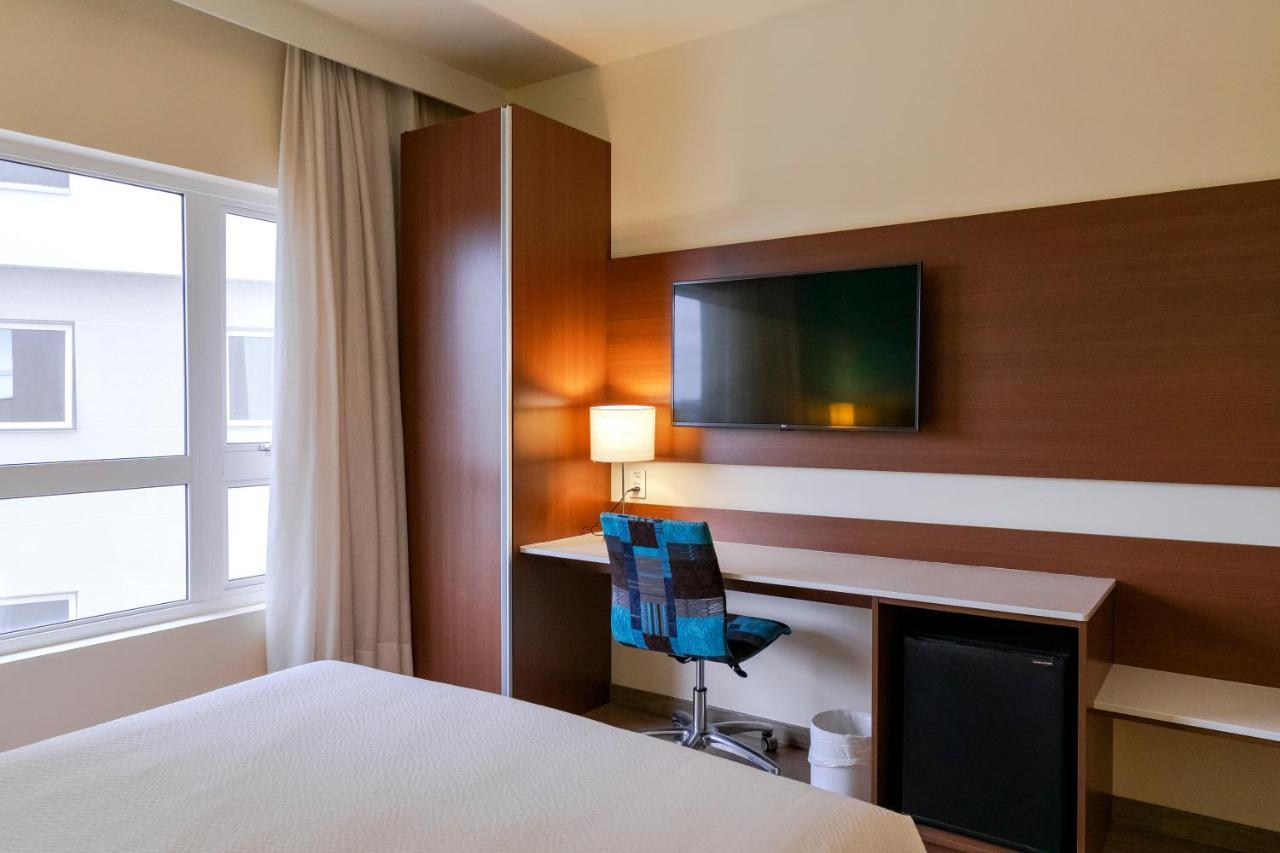 ไอบิส สไตล์ กูริติบา แอร์พอร์ต โฮเต็ล Hotel Sao Jose dos Pinhais ภายนอก รูปภาพ