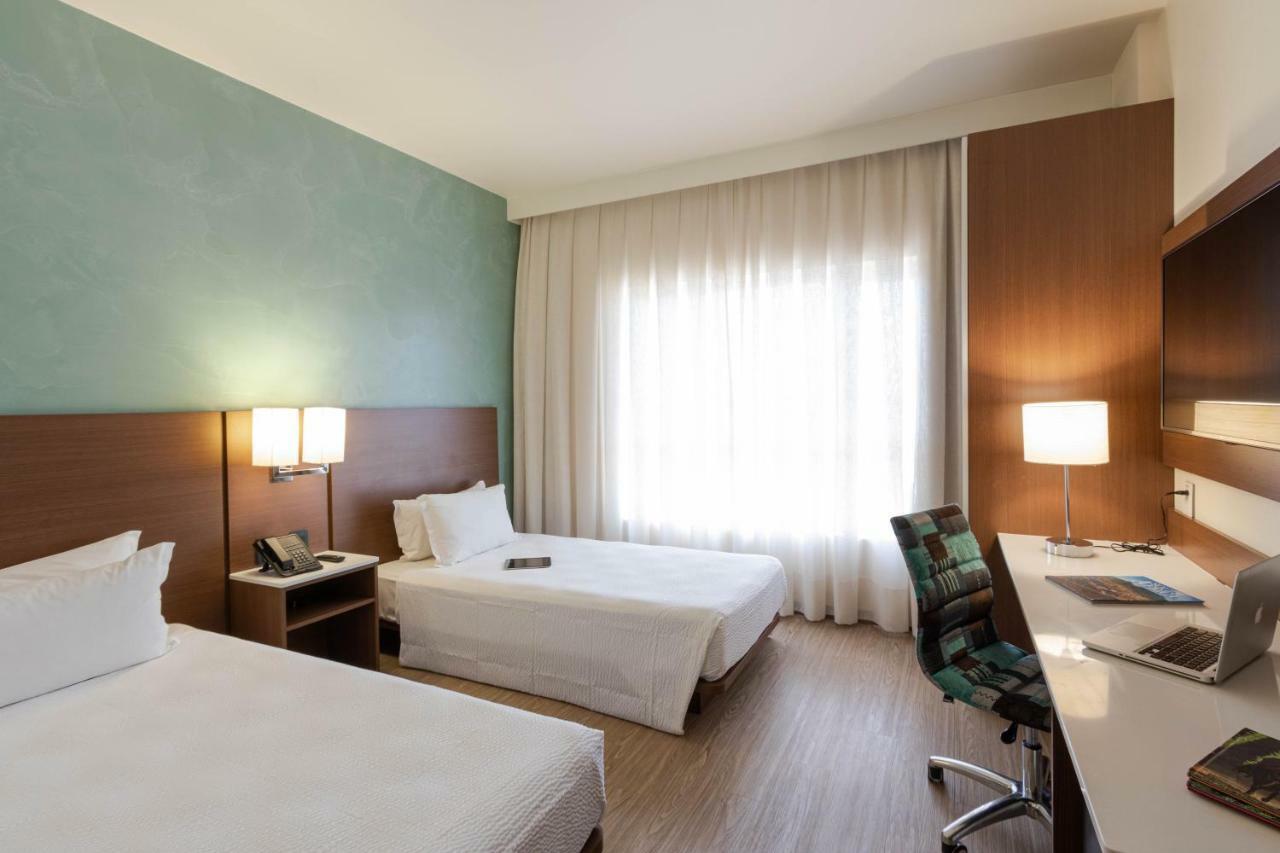 ไอบิส สไตล์ กูริติบา แอร์พอร์ต โฮเต็ล Hotel Sao Jose dos Pinhais ภายนอก รูปภาพ